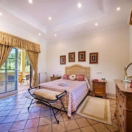 ヴィラ Beautiful Portugal - 4 Bedrooms - Gemstone - Private Pool And Bbq - アルマンシル