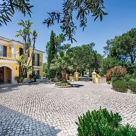 Beautiful Portugal - 4 Bedrooms - Gemstone - Private Pool And Bbq -
